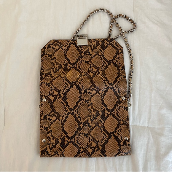 Snake print purse, straps can be adjusted to any length, great condition - Picture 2 of 3